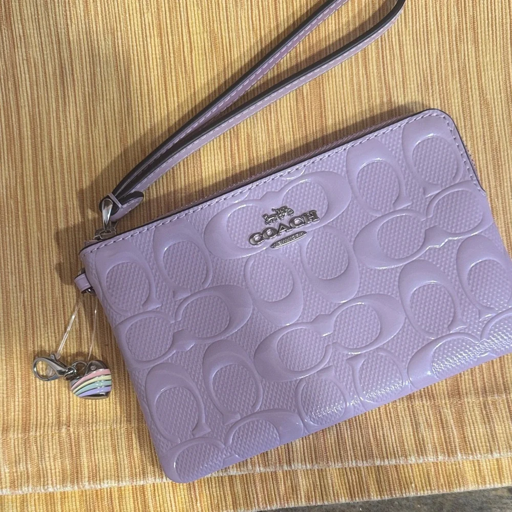 Coach Light Purple Embossed Wristlet NWT - Picture 2 of 11